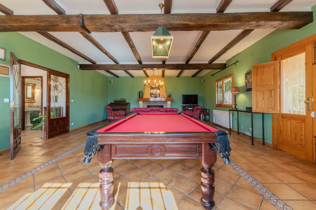 Habitación amplia con cama doble en La Cova House